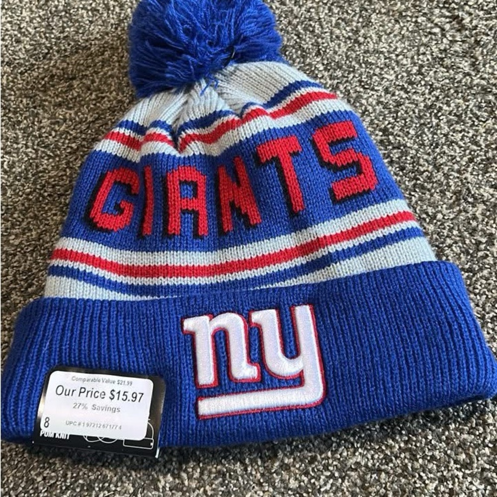 Giant knits beanie